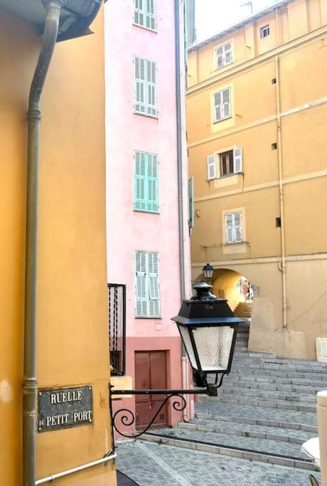 Un Petit Coin Proche De La Mer Menton Buitenkant foto